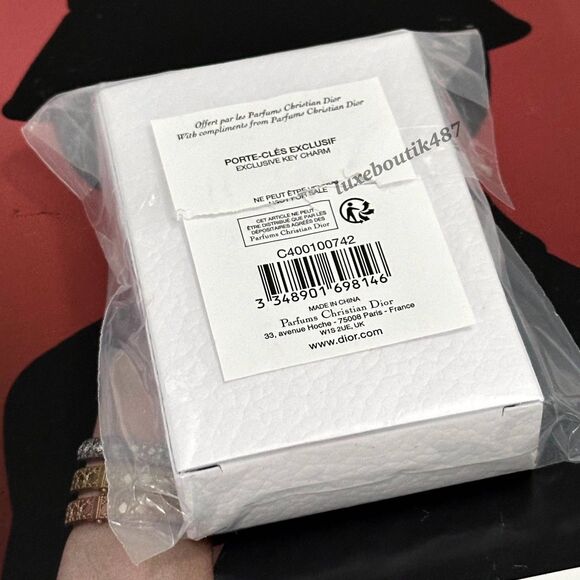 Dior Silver Around The World Star Keychain - Picture 4 of 4